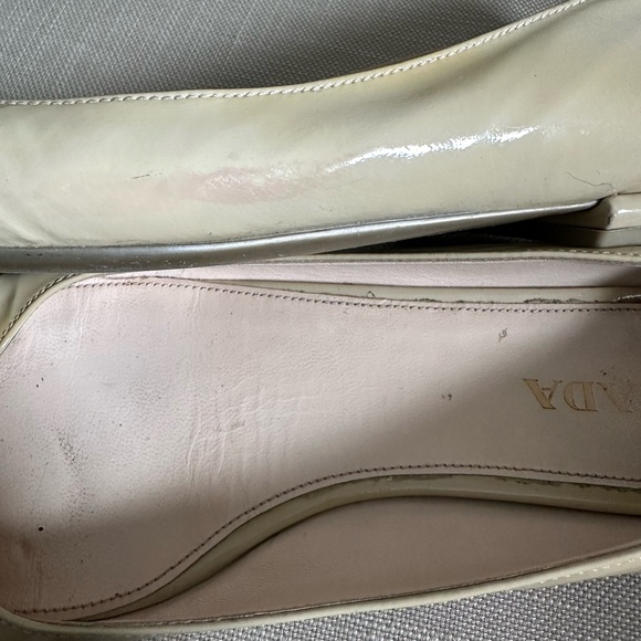 Prada patent leather flats size 7 - Picture 5 of 6
